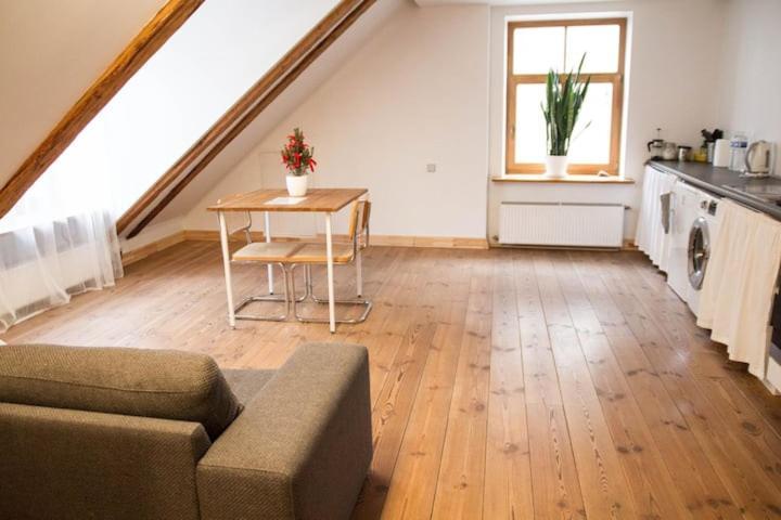 Amber Private Rooms Riga Esterno foto